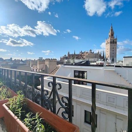 Lovely 1-Bedroom Loft With Terrace. Amazing View. Sevilla Exteriér fotografie